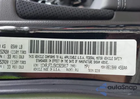 2019 Jeep Grand Cherokee Srt 4X4 z USA, uszkodzony, nr VIN 1C4RJFDJ5KC823017